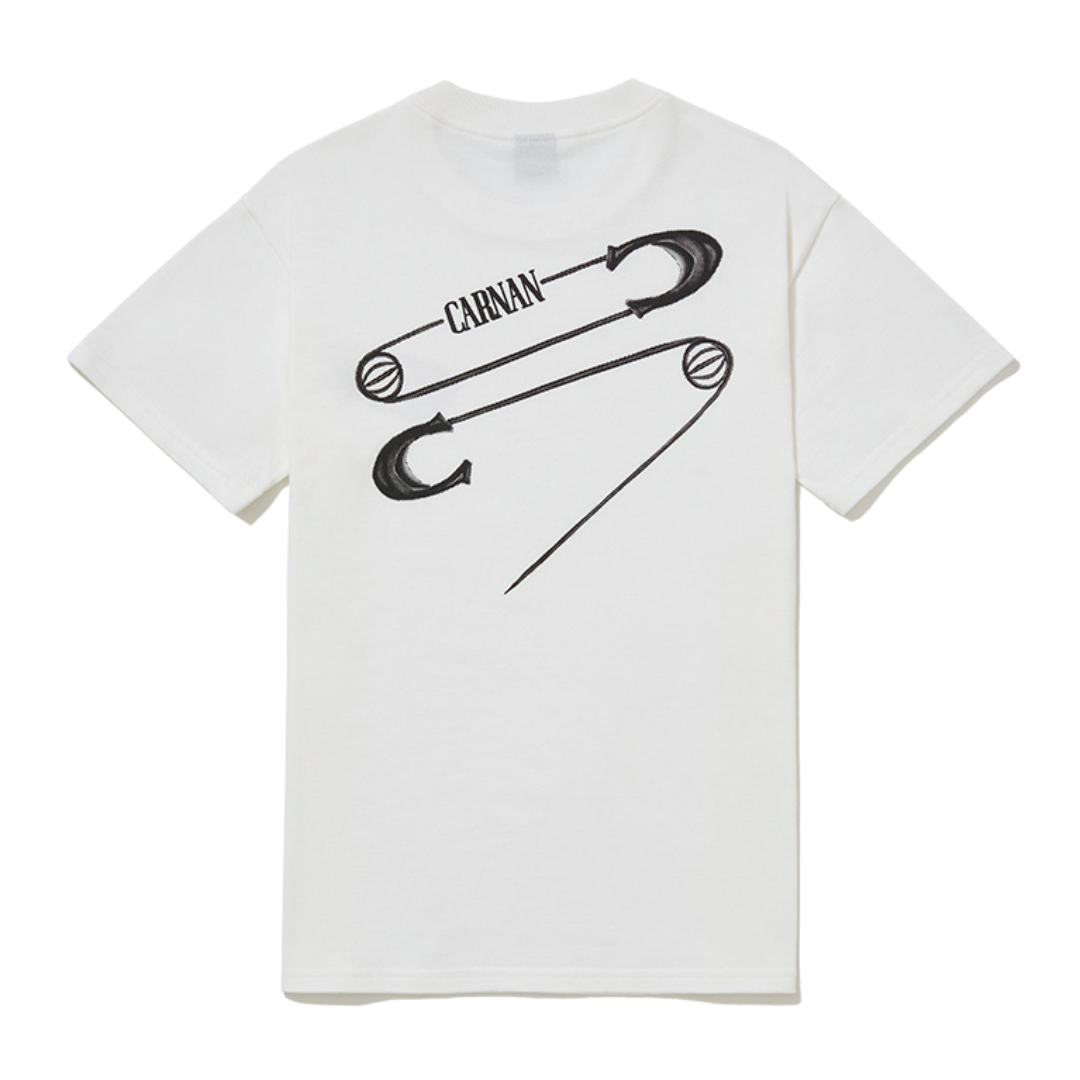 CARNAN - Safety Pin Classic T-Shirt "Off White"