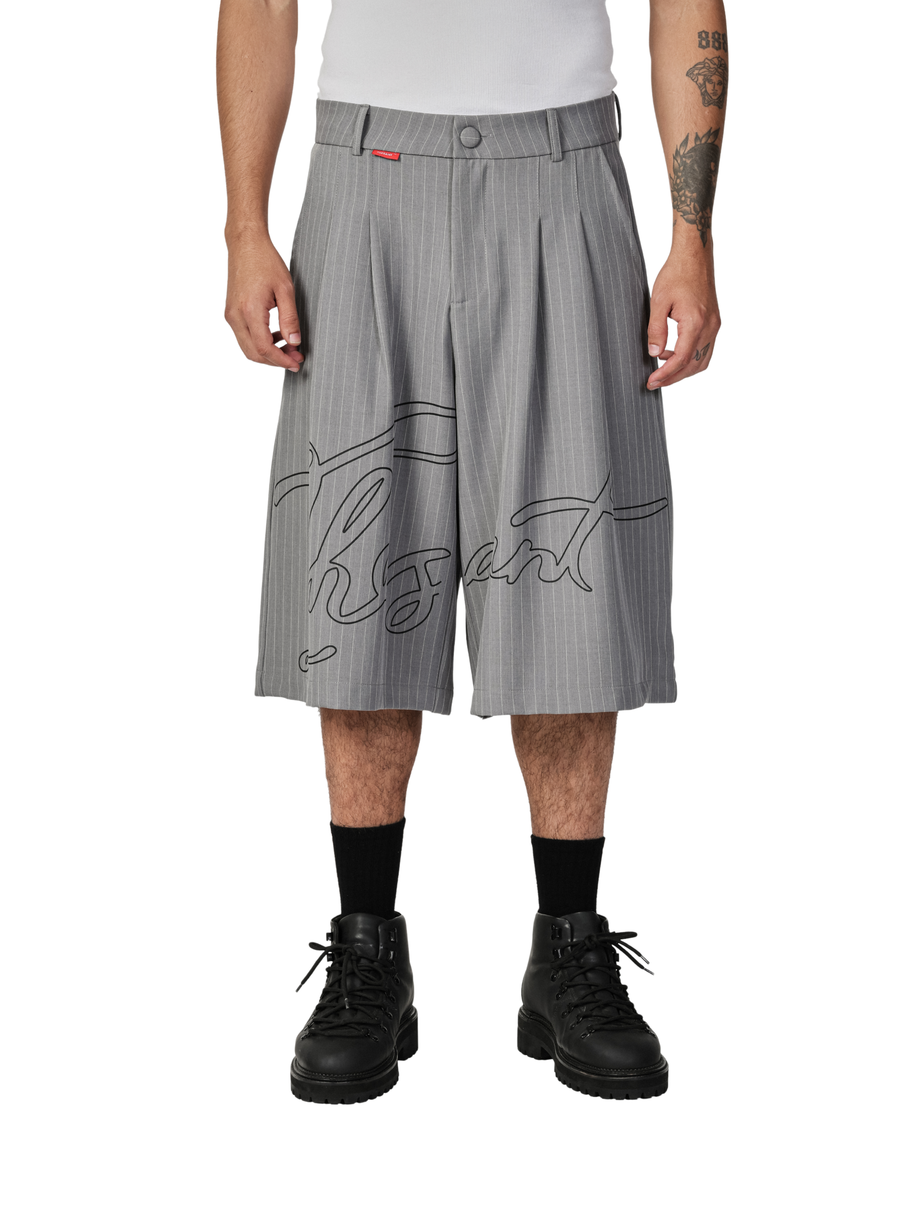 Tailored Jorts Thesaint "Cursive Gray"