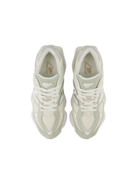 9060 "Moss Green"