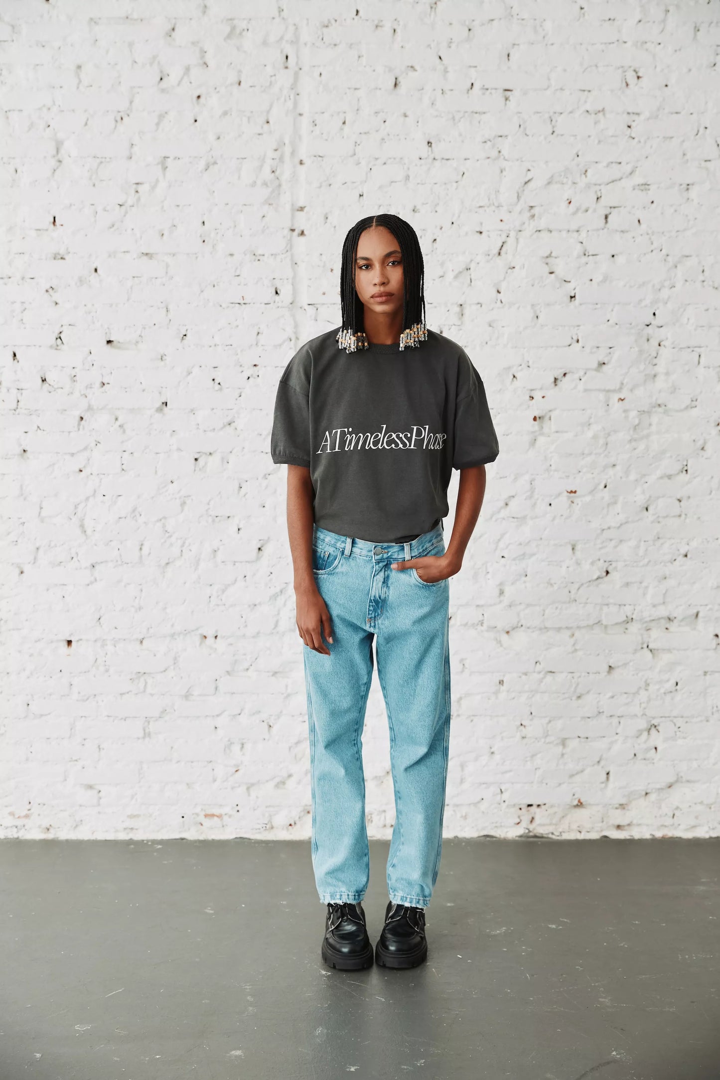 College T-Shirt "Stoned Gray"